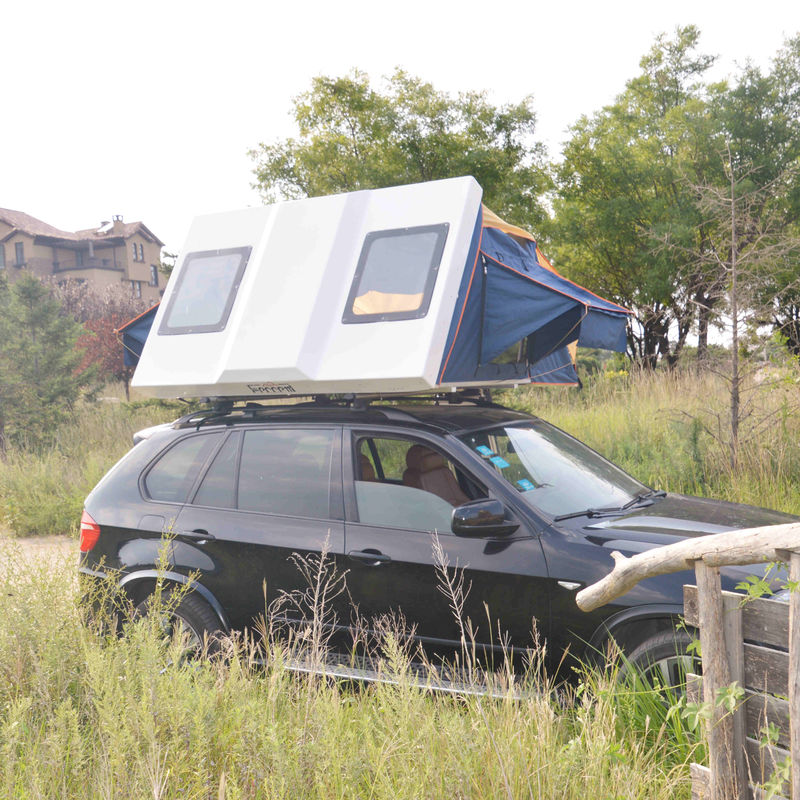 Off-Road Soft Shell Dachzelt mit Oberlicht und Fensterfläche 2,4 Quadratmeter